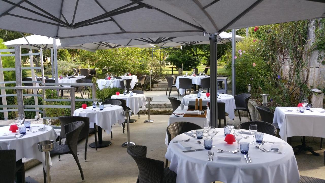 Logis Hotel Restaurant L'Essille Bassac Buitenkant foto