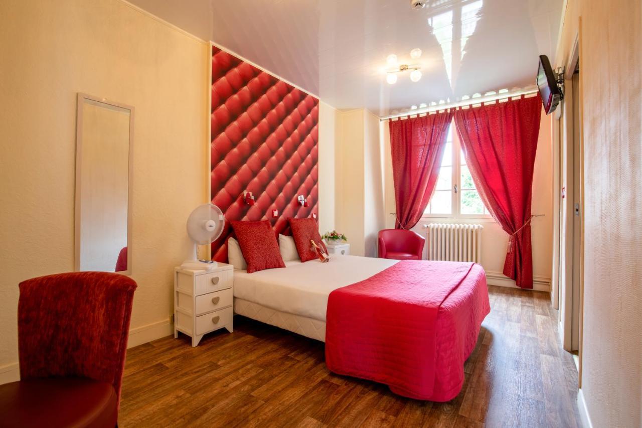 Logis Hotel Restaurant L'Essille Bassac Buitenkant foto